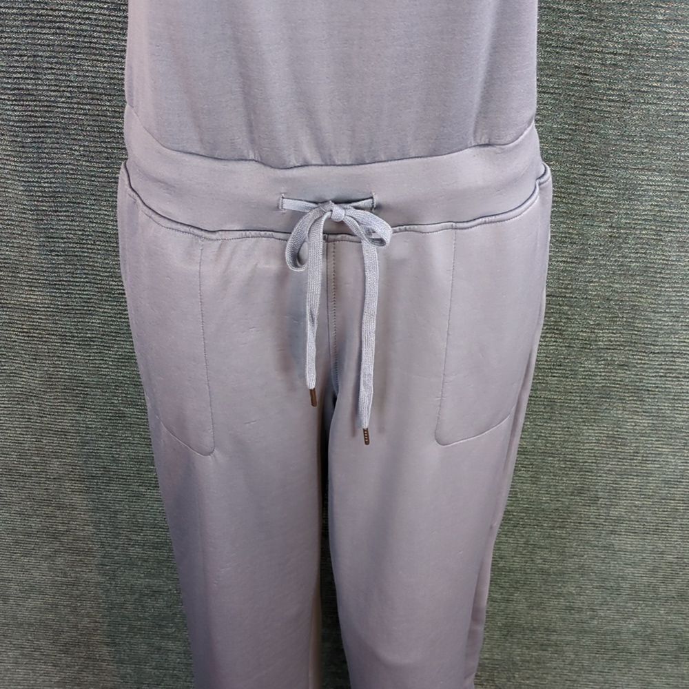 Amazon Jumpsuit - Picture 6 of 16